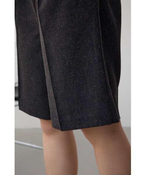 AZUL by moussy（アズールバイマウジー）の「ポリエステルリネンミックスハーフパンツ（スラックス・レディース・ライトブラック/ライトベージュ・SMALL/MEDIUM）」の12枚目の写真
