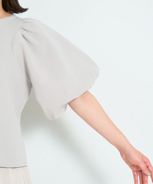 ADIEU TRISTESSE（アデュートリステス）の「COTTON SURF　ミラノリブパフP/O（ニット/セーター・レディース・ブラック/グレイッシュベージュ・FREE）」の15枚目の写真