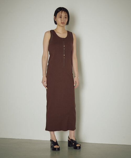 earthy（アーシー）の「リブタンクロングワンピース（ワンピース・レディース・ブラック/ブルー/ホワイト/ブラウン・SMALL/MEDIUM）」の5枚目の写真