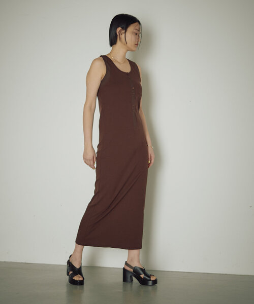 earthy（アーシー）の「リブタンクロングワンピース（ワンピース・レディース・ブラック/ブルー/ホワイト/ブラウン・SMALL/MEDIUM）」の8枚目の写真