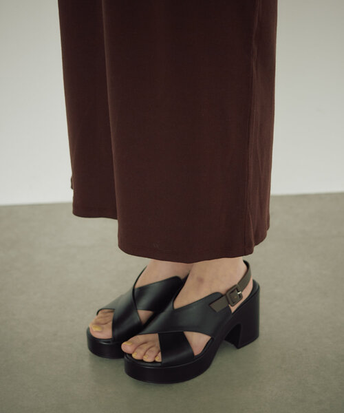 earthy（アーシー）の「リブタンクロングワンピース（ワンピース・レディース・ブラック/ブルー/ホワイト/ブラウン・SMALL/MEDIUM）」の15枚目の写真