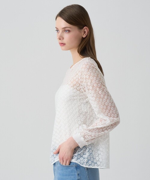 ANAYI(アナイ)の「フラワー刺繍クルー プルオーバー(Tシャツ/カットソー・レディース・ホワイト/ブラック・36/38)」の6枚目の写真