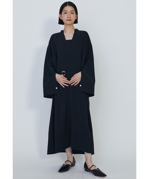 HENRI EN VARGO（ヘンリエンヴァーゴ）の「＜HENRI EN VARGO（ヘンリエンヴァーゴ）＞“KATE”フラットパンプス（その他シューズ・レディース・ブラック系その他3・L/M/S）」の4枚目の写真