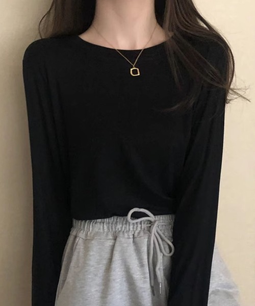 aimoha(アイモハ)の「シンプル無地長袖カットソー(Tシャツ/カットソー・レディース・ダークグリーン/ダークグレー/ホワイト/ブラック/ベージュ/ピンク・FREE)」の22枚目の写真