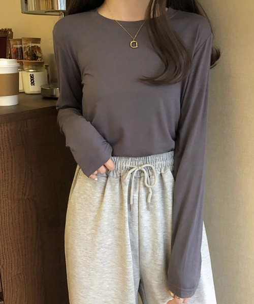 aimoha(アイモハ)の「シンプル無地長袖カットソー(Tシャツ/カットソー・レディース・ダークグリーン/ダークグレー/ホワイト/ブラック/ベージュ/ピンク・FREE)」の17枚目の写真