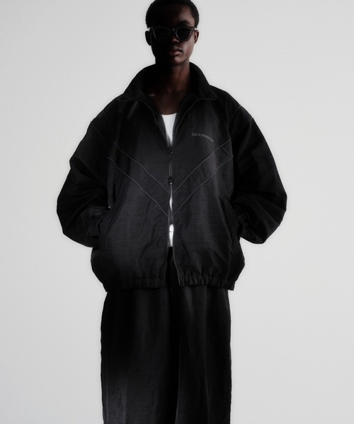 COOTIE PRODUCTIONS(クーティープロダクションズ)の「N/L Weather Training Jacket(ミリタリージャケット・メンズ・ブラック・SMALL/MEDIUM/LARGE/X-LARGE)」の3枚目の写真
