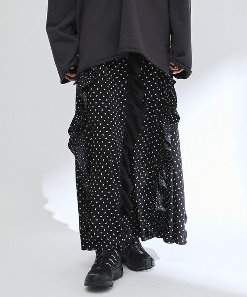Firsthand(ファーストハンド)の「Firsthand/ファーストハンド イージー プリントフリルギャザーマキシスカート / 柄切り替えデザイン(スカート・レディース・ドット/ブラック/その他・FREE)」の14枚目の写真