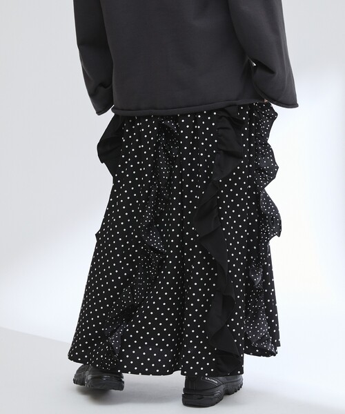 Firsthand(ファーストハンド)の「Firsthand/ファーストハンド イージー プリントフリルギャザーマキシスカート / 柄切り替えデザイン(スカート・レディース・ドット/ブラック/その他・FREE)」の17枚目の写真
