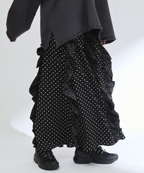 Firsthand(ファーストハンド)の「Firsthand/ファーストハンド イージー プリントフリルギャザーマキシスカート / 柄切り替えデザイン(スカート・レディース・ドット/ブラック/その他・FREE)」の18枚目の写真