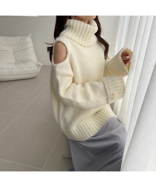 Ogue.（オグ）の「[ Ogue. ] インナー付き / turtleneck fluffy azato knit （タートルネックあざとニット）（ニット/セーター・レディース・ホワイト/ベビーピンク・FREE）」の7枚目の写真