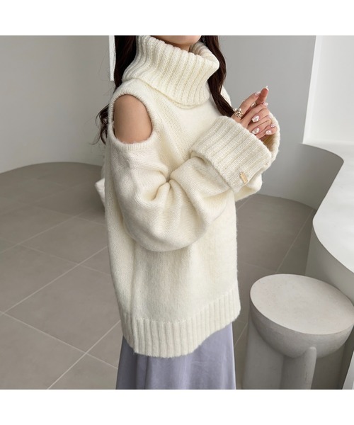 Ogue.（オグ）の「[ Ogue. ] インナー付き / turtleneck fluffy azato knit （タートルネックあざとニット）（ニット/セーター・レディース・ホワイト/ベビーピンク・FREE）」の8枚目の写真