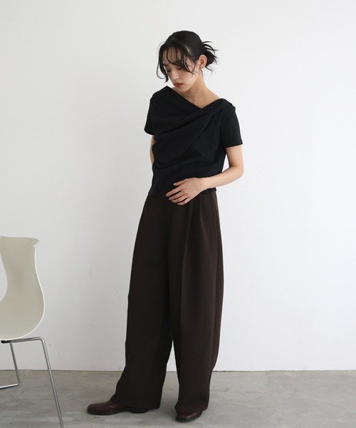 hellam（へラム）の「ドレープデザイン半袖Tシャツ（Tシャツ/カットソー・レディース・ブラック/オフホワイト/オートミール・FREE）」の18枚目の写真