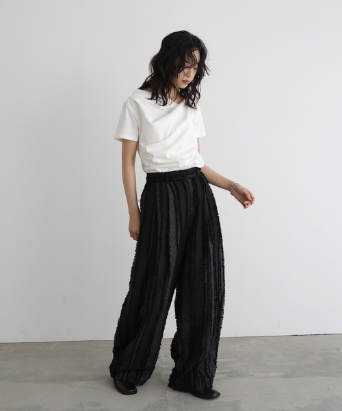 hellam（へラム）の「ドレープデザイン半袖Tシャツ（Tシャツ/カットソー・レディース・ブラック/オフホワイト/オートミール・FREE）」の9枚目の写真