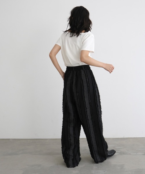 hellam（へラム）の「ドレープデザイン半袖Tシャツ（Tシャツ/カットソー・レディース・ブラック/オフホワイト/オートミール・FREE）」の13枚目の写真