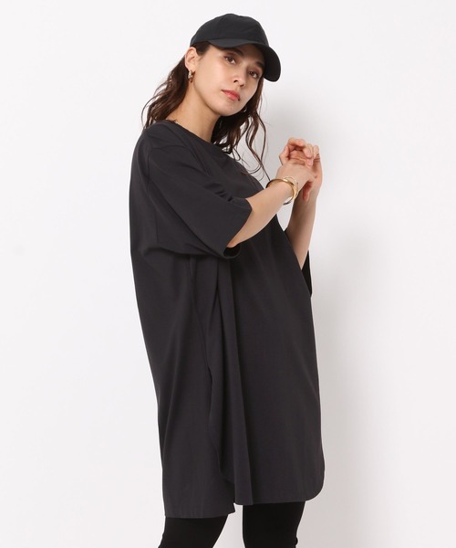 HEREIAM（ヘレイアム）の「【HEREIAM】チュニック丈が新鮮/オーバーロングTEE（Tシャツ/カットソー・レディース・ライトピンク/ライトブルー/ブラック/ホワイト・FREE）」の9枚目の写真