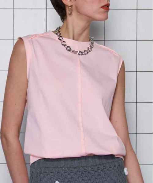 MAISON SPECIAL(メゾンスペシャル)の「Cutoff Sleeveless Tops/カットオフノースリーブトップス【MAISON SPECIAL/メゾンスペシャル】(タンクトップ・レディース・ブラック/チャコールグレー/ホワイト/レッド/グリーン/ピンク・FREE)」の17枚目の写真