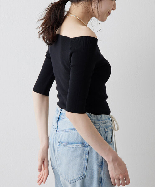 THE PAUSE(ザ ポーズ)の「【THE PAUSE】オフショルハーフスリーブプルオーバー(ニット/セーター・レディース・レッド/ベージュ/ブラック/チャコールグレー・FREE)」の15枚目の写真