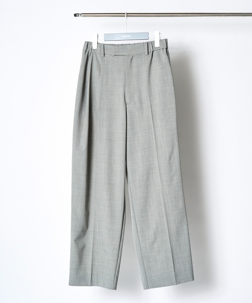 RUMCHE（ラムシェ）の「Tuck Trousers / タックパンツ（スラックス・レディース・ブラック/ライトグレー・SMALL/MEDIUM）」の2枚目の写真