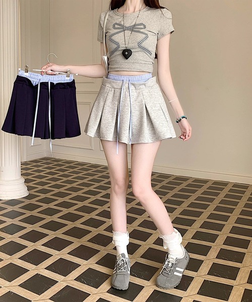 HOOK(フック)の「カジュアルプリーツスカート (SS)(スカート・レディース・ブラック/ネイビー/グレー・SMALL/MEDIUM/LARGE)」の5枚目の写真