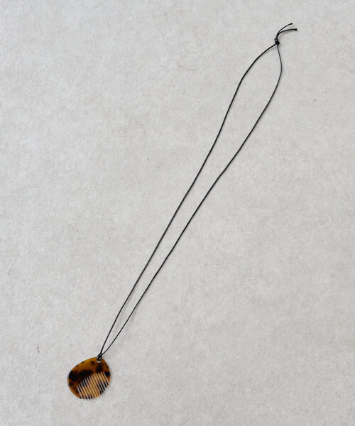 BEARDSLEY（ビアズリー）の「櫛モチーフネックレス（ネックレス・レディース・ブラック・FREE）」の10枚目の写真