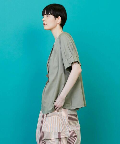 FRAPBOIS(フラボア)の「リボンカット カットソー(Tシャツ/カットソー・レディース・ブラック/カーキ・1)」の3枚目の写真