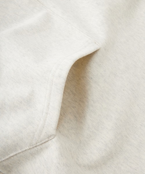 MILKFED.（ミルクフェド）の「COOPER LOGO WIDE SWEAT HOODIE（パーカー・レディース・オートミール/チャコール/レッド・M/L）」の8枚目の写真