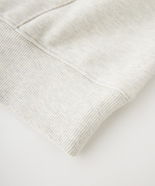 MILKFED.（ミルクフェド）の「COOPER LOGO WIDE SWEAT HOODIE（パーカー・レディース・オートミール/チャコール/レッド・M/L）」の10枚目の写真