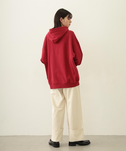 MILKFED.（ミルクフェド）の「COOPER LOGO WIDE SWEAT HOODIE（パーカー・レディース・オートミール/チャコール/レッド・M/L）」の17枚目の写真