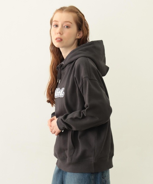 MILKFED.（ミルクフェド）の「COOPER LOGO WIDE SWEAT HOODIE（パーカー・レディース・オートミール/チャコール/レッド・M/L）」の22枚目の写真