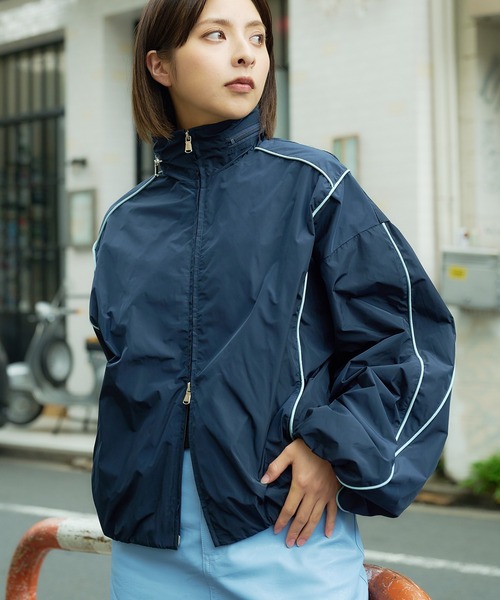 DURAS（デュラス）の「フードスカーフ付2WAYブルゾン（ブルゾン・レディース・ブルー/ブラック・FREE）」の2枚目の写真