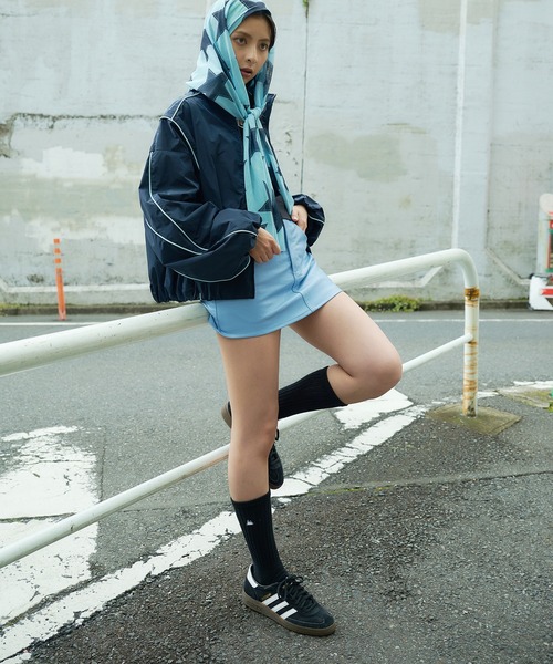 DURAS（デュラス）の「フードスカーフ付2WAYブルゾン（ブルゾン・レディース・ブルー/ブラック・FREE）」の15枚目の写真