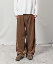 ATTACHMENT（アタッチメント）の「フィンクスコットン コーデュロイ 1タック ワイドトラウザーズ / FINX CO CORDUROY 1TUCK WIDE TROUSERS（その他パンツ・メンズ）」