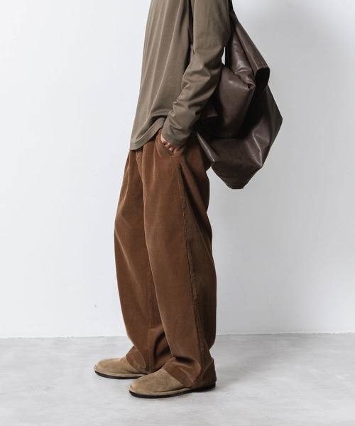 ATTACHMENT（アタッチメント）の「フィンクスコットン コーデュロイ 1タック ワイドトラウザーズ / FINX CO CORDUROY 1TUCK WIDE TROUSERS（その他パンツ・メンズ・ブラック/オフホワイト/キャメル・3/2/1）」の7枚目の写真