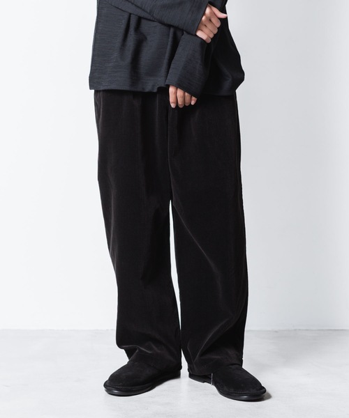 ATTACHMENT（アタッチメント）の「フィンクスコットン コーデュロイ 1タック ワイドトラウザーズ / FINX CO CORDUROY 1TUCK WIDE TROUSERS（その他パンツ・メンズ・ブラック/オフホワイト/キャメル・3/2/1）」の22枚目の写真