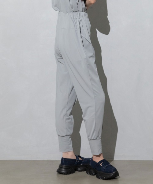 MARECHAL TERRE（マルシャルテル）の「ラッシュガードコクーンパンツ【吸水速乾】/【紫外線防止】（その他パンツ・レディース・ブラック/ライトグレー/ネイビー/カーキ・MEDIUM）」の17枚目の写真