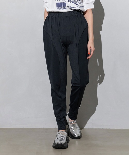 MARECHAL TERRE（マルシャルテル）の「ラッシュガードコクーンパンツ【吸水速乾】/【紫外線防止】（その他パンツ・レディース・ブラック/ライトグレー/ネイビー/カーキ・MEDIUM）」の8枚目の写真