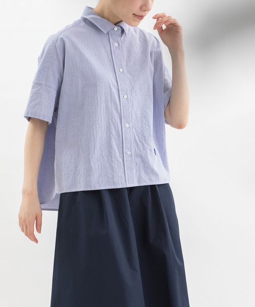 nop de nod(ノップドゥノッド)の「Ciel 後ろボタンダウン半袖シャツ(シャツ/ブラウス・レディース・ベージュ/ネイビー/オフホワイト/ブルー・3)」の10枚目の写真