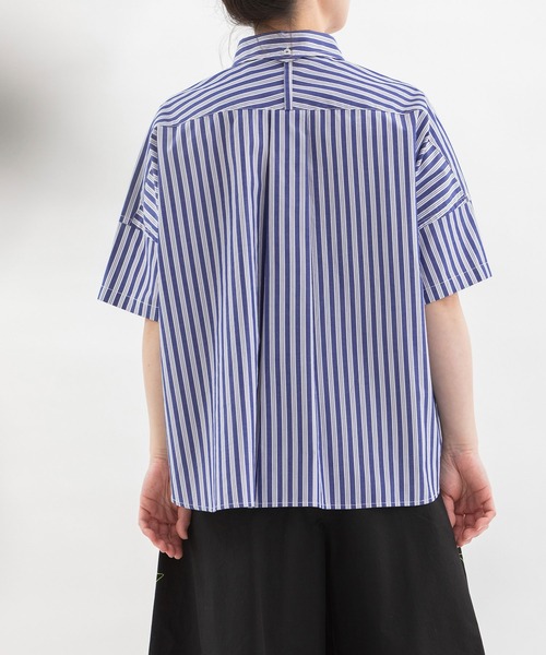 nop de nod(ノップドゥノッド)の「Ciel 後ろボタンダウン半袖シャツ(シャツ/ブラウス・レディース・ベージュ/ネイビー/オフホワイト/ブルー・3)」の22枚目の写真