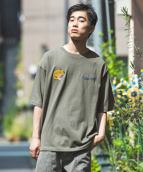 ニコアンド ベトジャンモチーフ刺繍Ｔシャツ カーキ Ｍサイズ ユニセックス niko and… tシャツ ベトジャンモチーフ刺繍Tシャツ メンズ