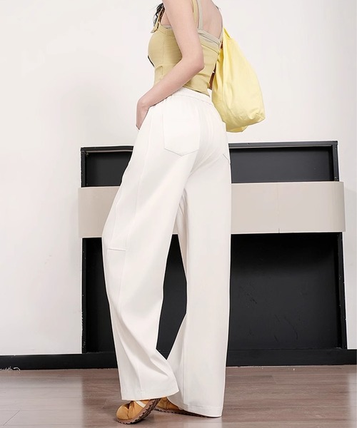 BANICO(バニコ)の「ストリートルーズワイドパンツ(スラックス・レディース・オフホワイト/ネイビー・LARGE/MEDIUM)」の7枚目の写真