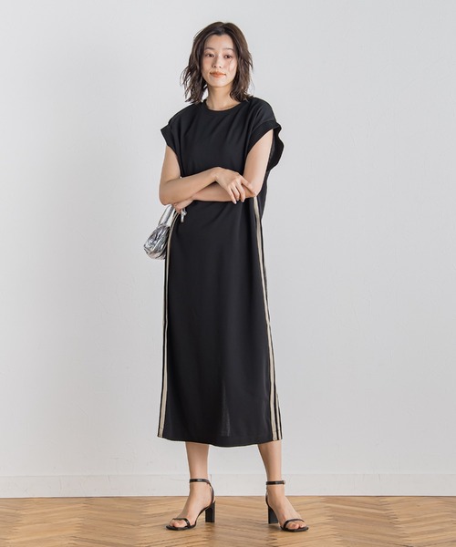 Droite lautreamont(ドロワットロートレアモン)の「【WEB限定】カットジョーゼットサイドラインワンピース≪手洗い可能≫(ワンピース・レディース・ライトグレー/ブラック/ブラウン・M)」の1枚目の写真