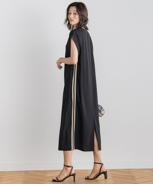 Droite lautreamont(ドロワットロートレアモン)の「【WEB限定】カットジョーゼットサイドラインワンピース≪手洗い可能≫(ワンピース・レディース・ライトグレー/ブラック/ブラウン・M)」の6枚目の写真