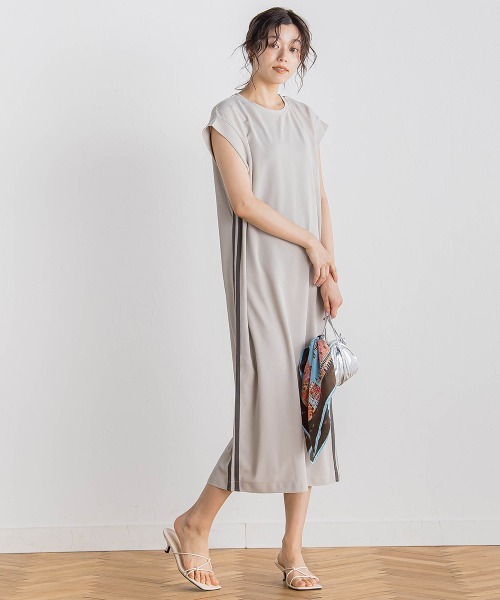 Droite lautreamont(ドロワットロートレアモン)の「【WEB限定】カットジョーゼットサイドラインワンピース≪手洗い可能≫(ワンピース・レディース・ライトグレー/ブラック/ブラウン・M)」の17枚目の写真