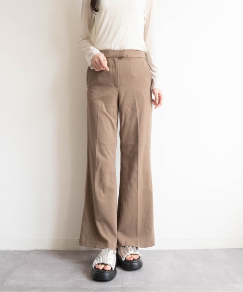 Fabby fabby(ファビィーファビィー)の「厚底ラウンドボリュームギャザーサンダル(サンダル・レディース・ブラック/シルバー・MEDIUM/LARGE)」の7枚目の写真