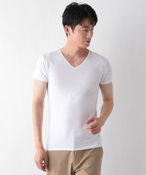 GLOBAL WORK(グローバルワーク)の「やわらかストレッチインナーVネックTシャツ/Fffit エフィット/494505(Tシャツ/カットソー・メンズ・ホワイト/ブラック/ライトベージュ・SMALL/LARGE/X-LARGE/MEDIUM)」の6枚目の写真