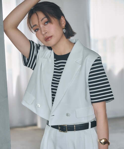 ANAYI（アナイ）の「【Saori Oyamada × SLOANE × ANAYI】コットン天竺コンパクトＴシャツ（Tシャツ/カットソー・レディース・ブラック系その他/ホワイト/ブラウン・36/38）」の6枚目の写真