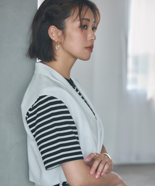 ANAYI（アナイ）の「【Saori Oyamada × SLOANE × ANAYI】コットン天竺コンパクトＴシャツ（Tシャツ/カットソー・レディース・ブラック系その他/ホワイト/ブラウン・36/38）」の7枚目の写真