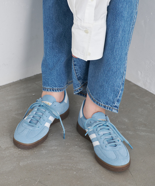 LE TALON（ルタロン）の「adidas / アディダス HANDBALL SPEZIAL（スニーカー・レディース・ブラック/サックスブルー/ブラック系その他・23cm/23.5cm/24cm/24.5cm/25cm）」の20枚目の写真