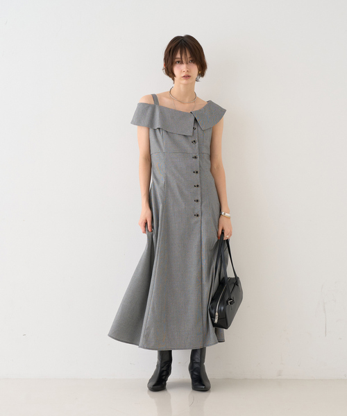 EMMA ROUGE VIF(エマルージュヴィフ)の「【一部店舗限定】アシメショルダーワンピース(ワンピース・レディース・ブラウン/ストライプ・38/36)」の3枚目の写真