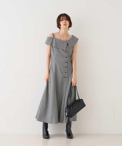 EMMA ROUGE VIF(エマルージュヴィフ)の「【一部店舗限定】アシメショルダーワンピース(ワンピース・レディース・ブラウン/ストライプ・38/36)」の4枚目の写真